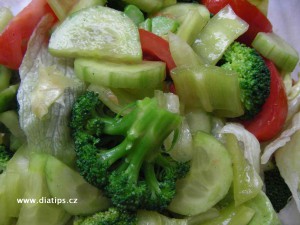 Zeleninový salát s brokolicí